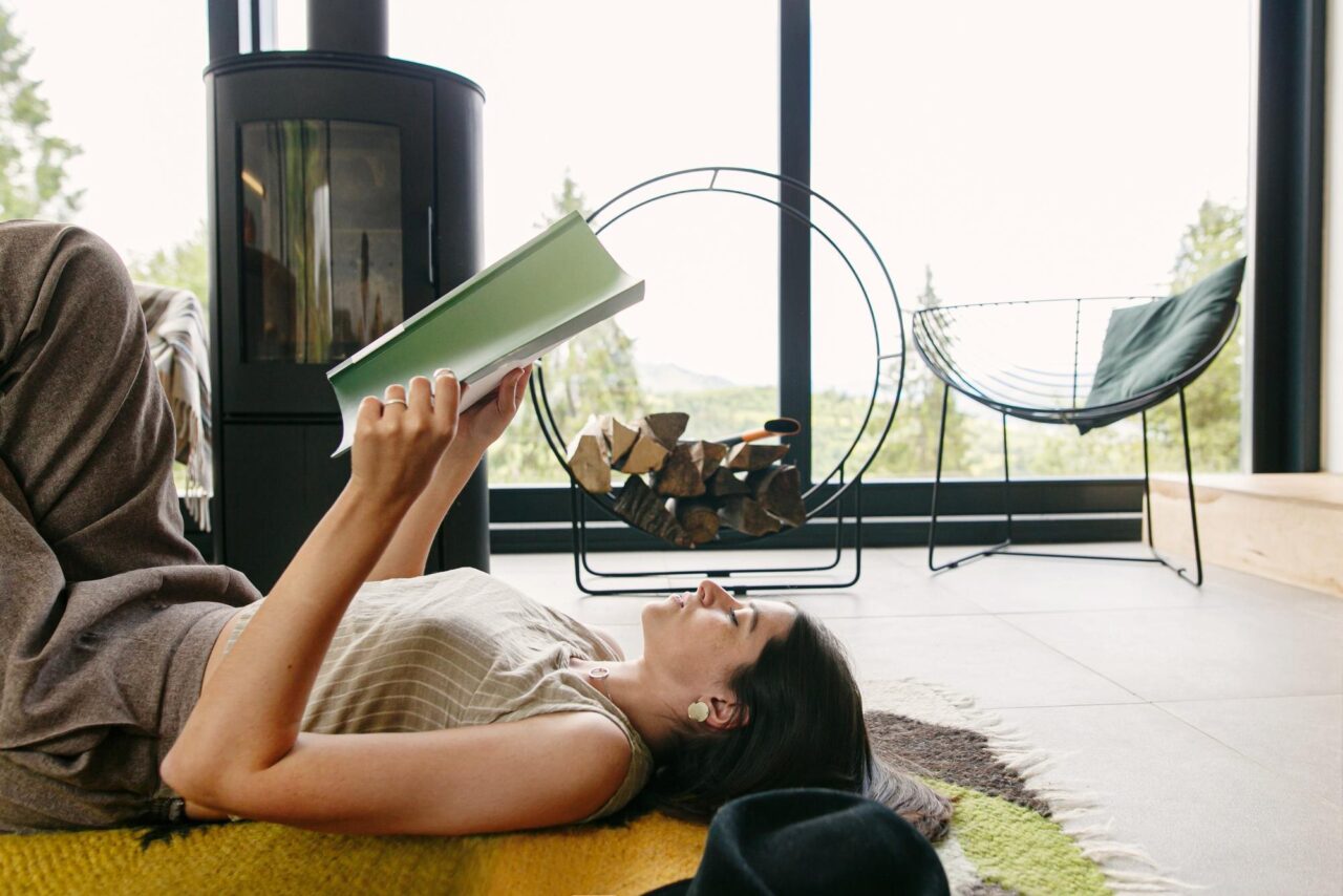 Ventilația naturală în casa eco-friendly: cum să menții aerul curat fără climatizare