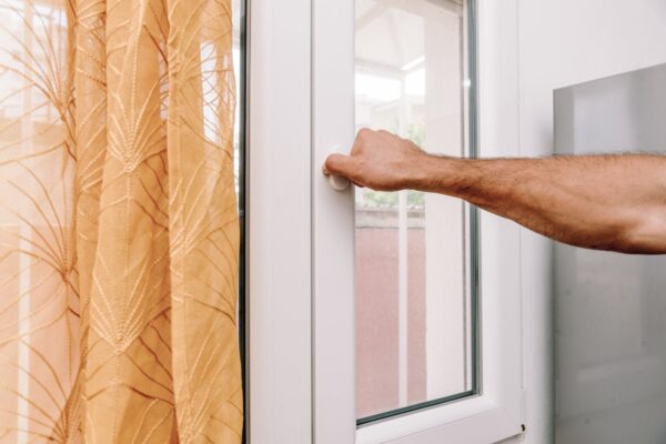 Ventilația pasivă: cum să aerisești casa fără să consumi energie