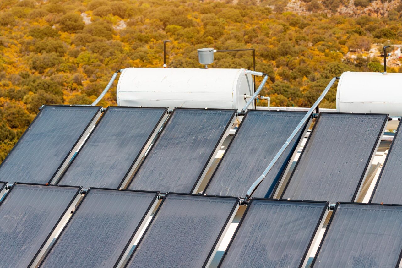 Panouri solare termice pentru apă caldă: alternativă la boilerul electric
